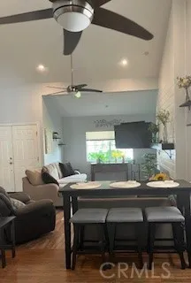 Entryway/Living Room