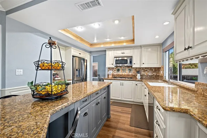 21092 Ponderosa, Mission Viejo, California 92692