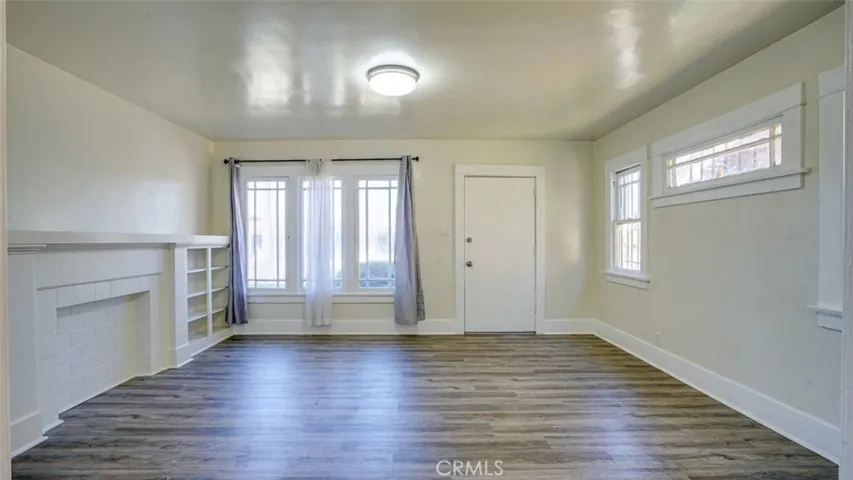 1036 W 55th Street, Los Angeles, California 90037