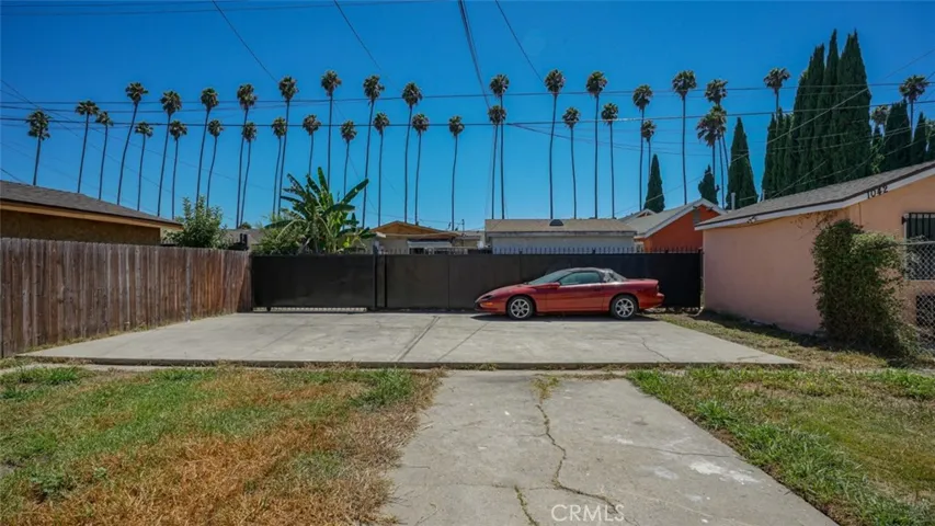 1036 W 55th Street, Los Angeles, California 90037