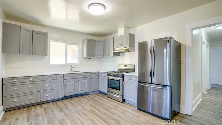 1036 W 55th Street, Los Angeles, California 90037