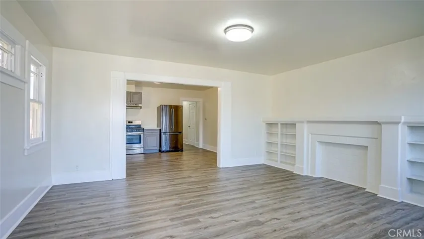 1036 W 55th Street, Los Angeles, California 90037