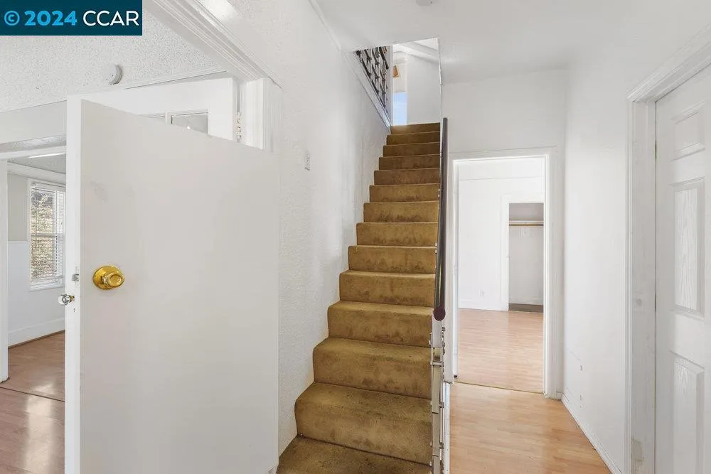 3134 Pleitner Ave, Oakland, California 94602 home-pic-33