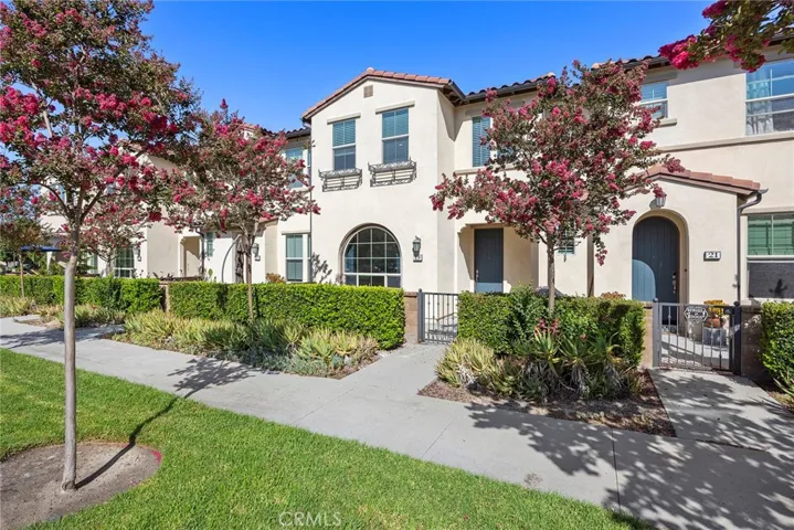 19 Finch, Lake Forest, California 92630