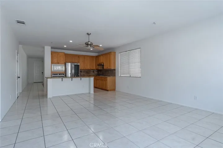 16652 Almaden Drive, Fontana, California 92336
