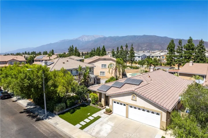 16652 Almaden Drive, Fontana, California 92336