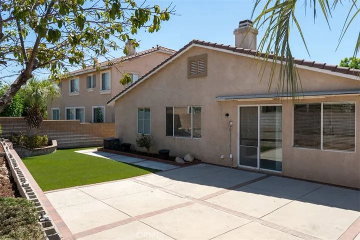 16652 Almaden Drive, Fontana, California 92336