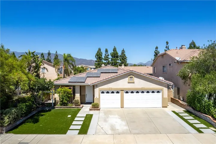 16652 Almaden Drive, Fontana, California 92336