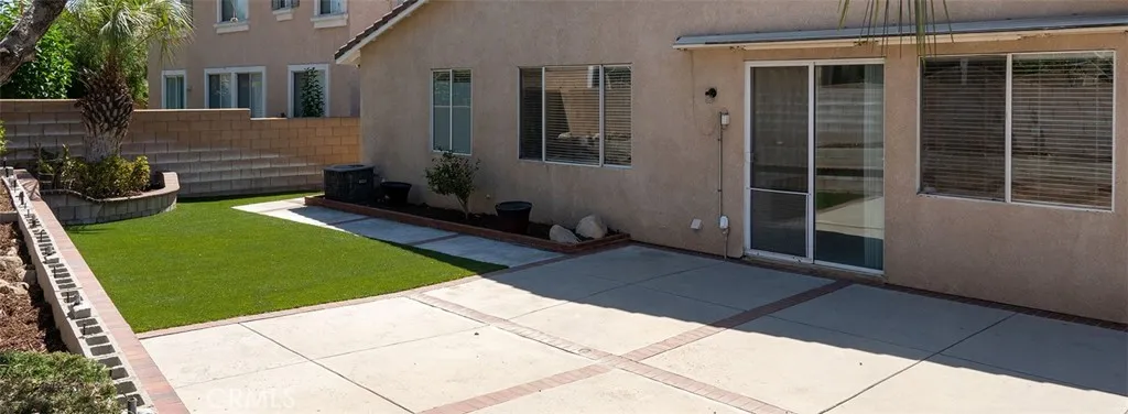 16652 Almaden Drive, Fontana, California 92336