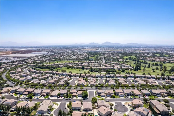 16652 Almaden Drive, Fontana, California 92336