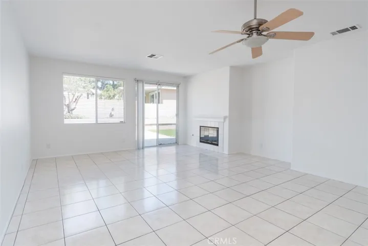 16652 Almaden Drive, Fontana, California 92336