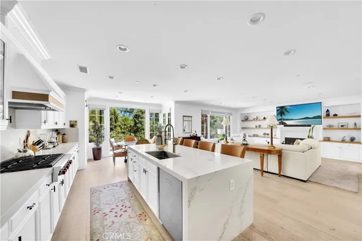 11 Hidden Pass, Newport Coast, California 92657
