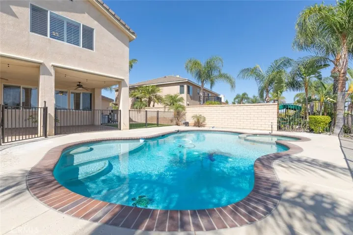 4264 Castlepeak, Corona, California 92883