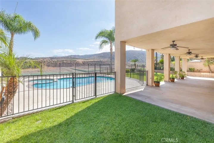 4264 Castlepeak, Corona, California 92883