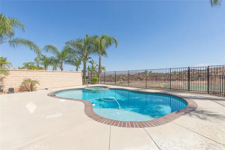 4264 Castlepeak, Corona, California 92883