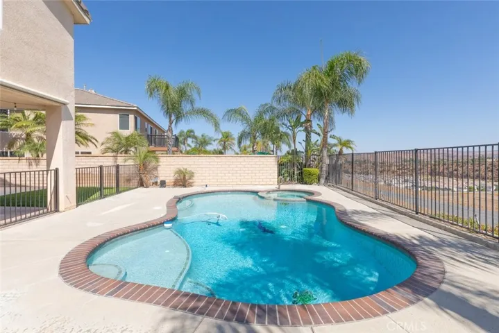 4264 Castlepeak, Corona, California 92883