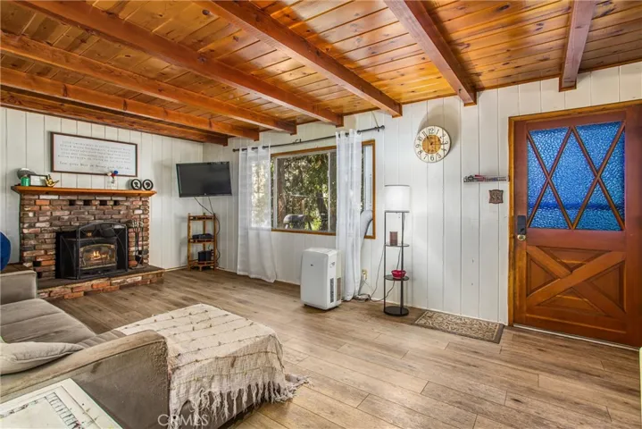 39660 Prospect Dr., Forest Falls, California 92339