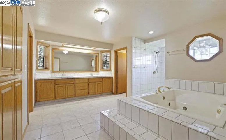 3681 W Linne Rd, Tracy, California 95304