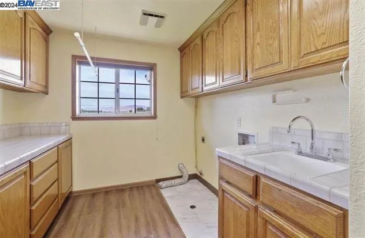 3681 W Linne Rd, Tracy, California 95304