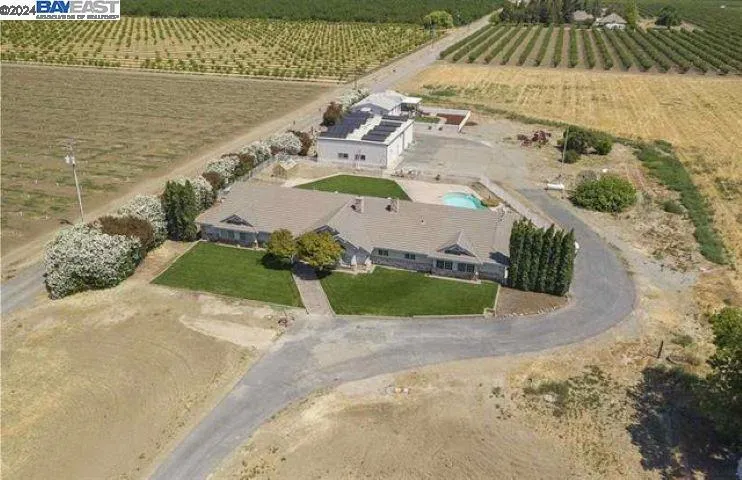 10 ACRES