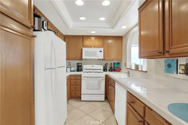 Bright, well equipped kitchen