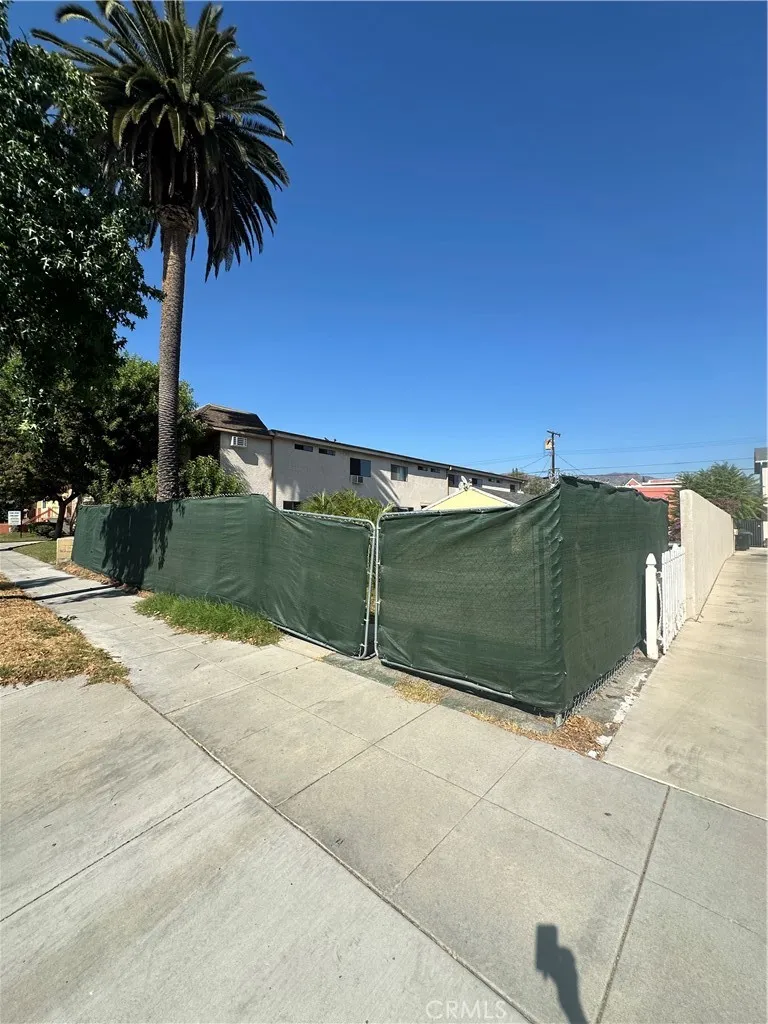 2310 N Catalina Street, Burbank, California 91504 home-pic-3