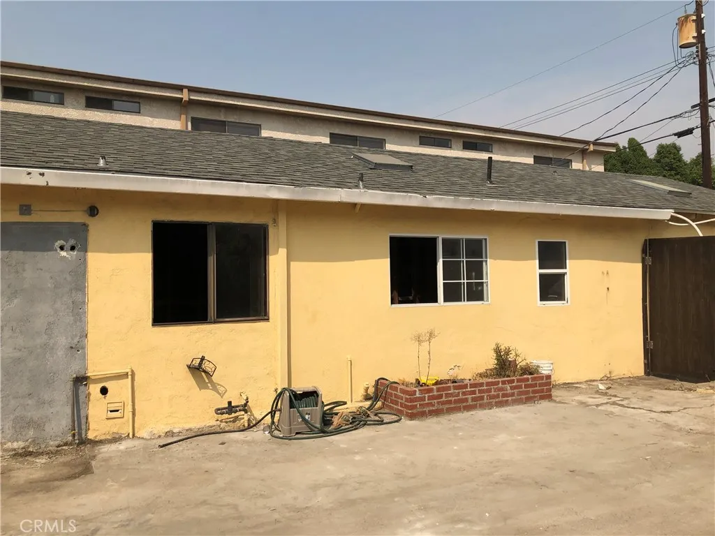 2310 N Catalina Street, Burbank, California 91504 home-pic-1