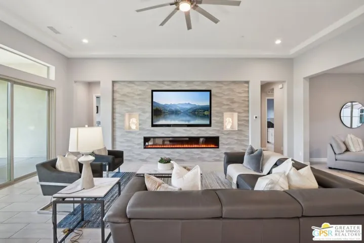66 Bordeaux, Rancho Mirage, California 92270