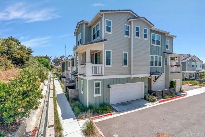 1102 Plumeria Way, Oceanside, California 92054
