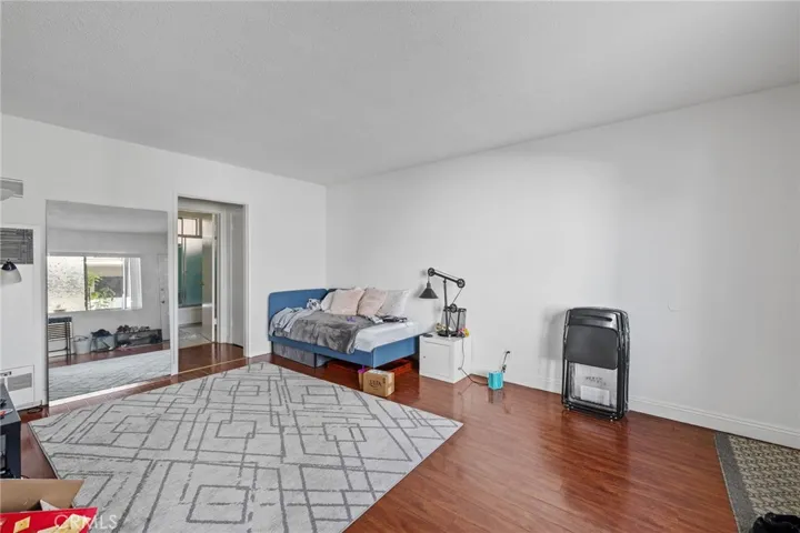 6107 Tujunga Avenue - Unit #1 - Living Room
