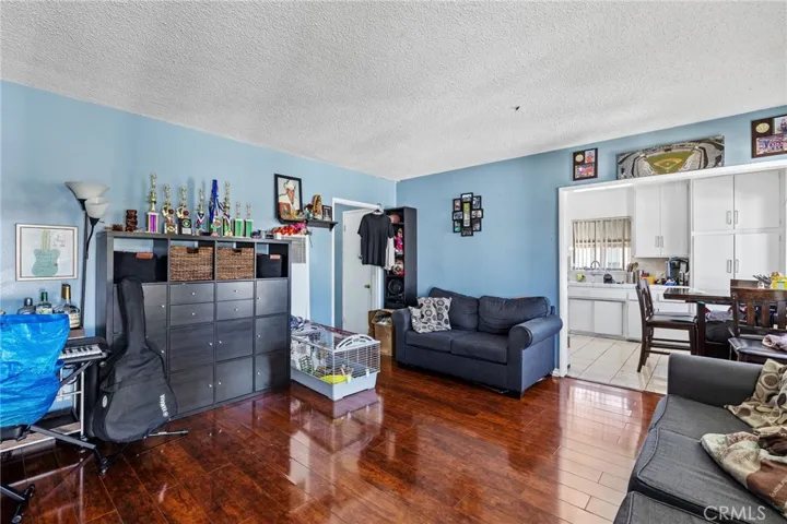 6107 Tujunga Avenue - Unit #5 - Upper Level 2 bed/ 1 bath