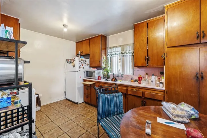 6107 Tujunga Avenue - Unit #2 - Kitchen and Dining Area