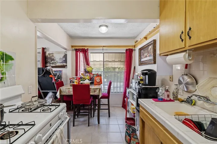6107 Tujunga Avenue - Unit #3 - Kitchen and Dining Area