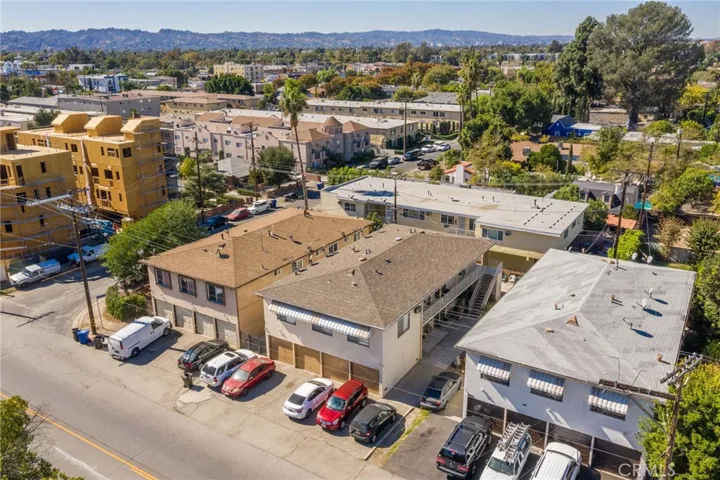 6107 Tujunga Avenue, North Hollywood, California 91606