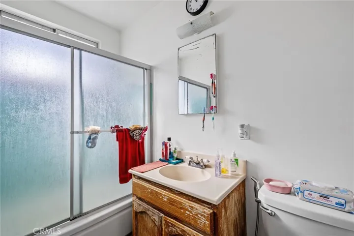 6107 Tujunga Avenue - Unit #3 - Bathroom