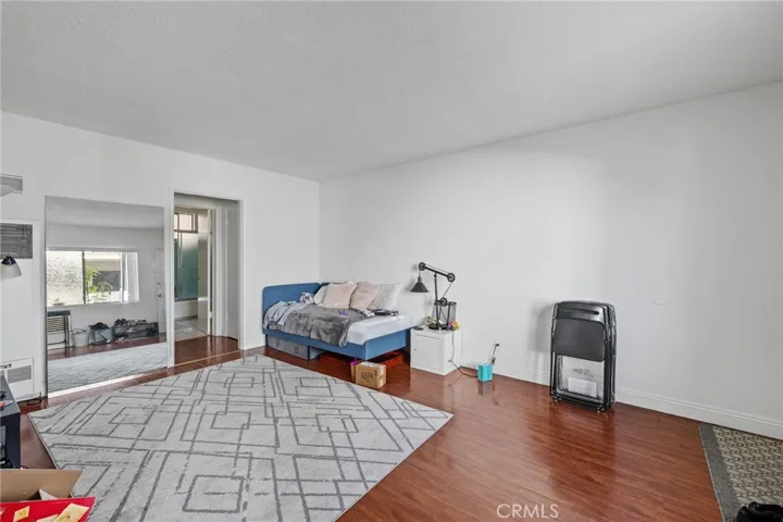 6107 Tujunga Avenue - Unit #1 - Living Room
