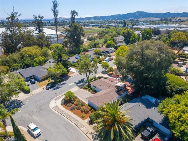 1893 Oceanaire Drive, San Luis Obispo, California 93405