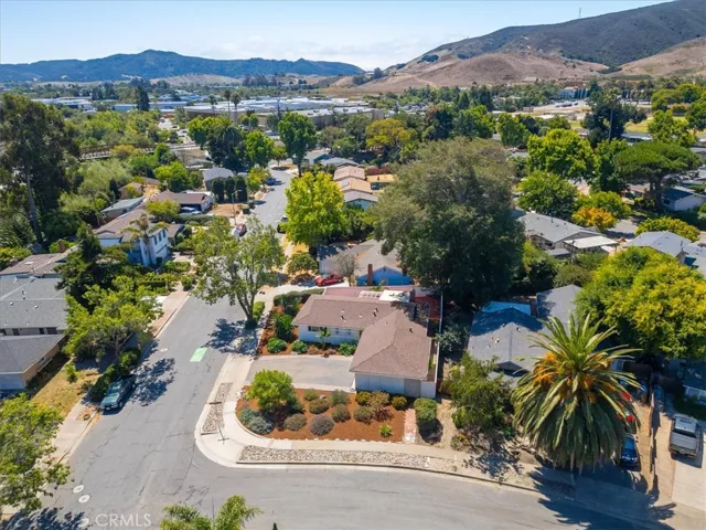 1893 Oceanaire Drive, San Luis Obispo, California 93405
