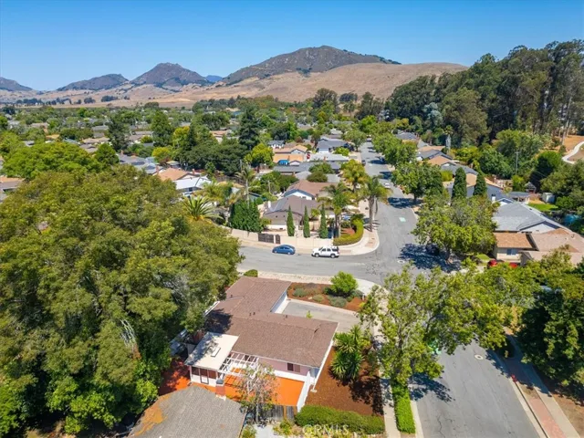 1893 Oceanaire Drive, San Luis Obispo, California 93405