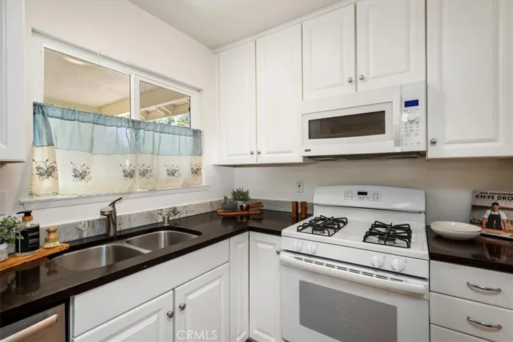 1893 Oceanaire Drive, San Luis Obispo, California 93405