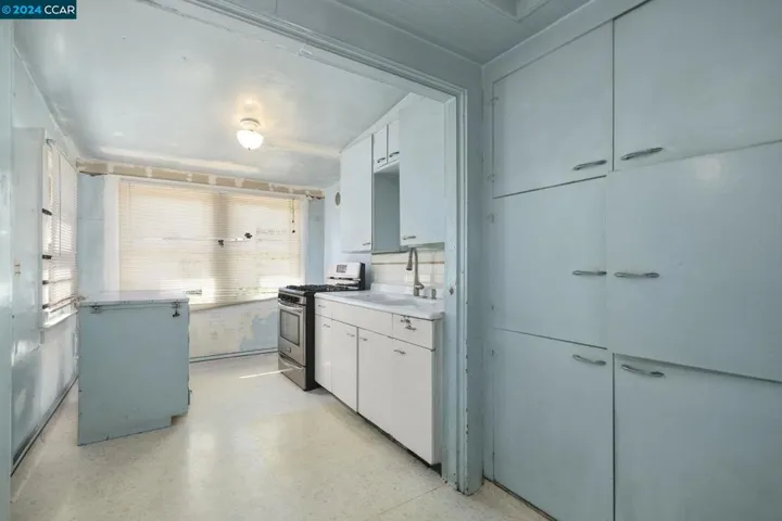 463 44th St, Oakland, California 94609