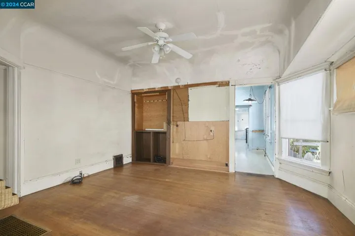 463 44th St, Oakland, California 94609