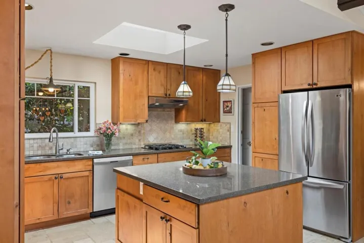 25213 Ward Place, Carmel, California 93923