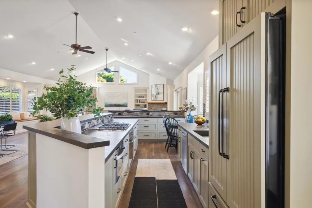 608 San Benito Street, Half Moon Bay, California 94019 home-pic-11