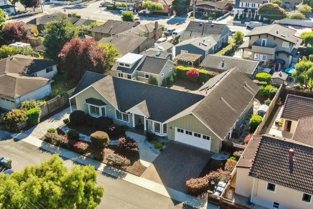 608 San Benito Street, Half Moon Bay, California 94019 home-pic-3