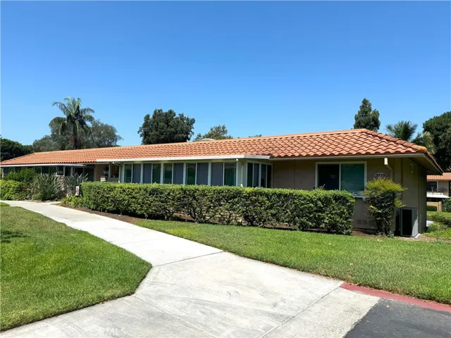 3019 Via Buena Vista A, Laguna Woods, California 92637