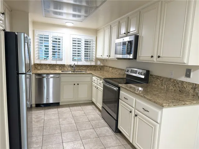 3019 Via Buena Vista A, Laguna Woods, California 92637