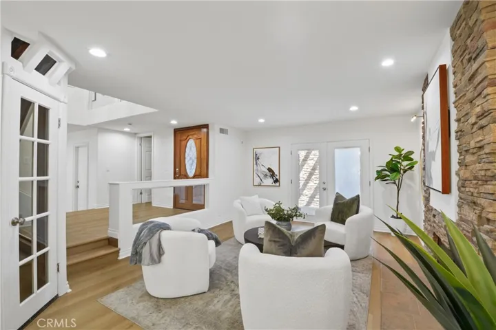 10458 Sioux River Circle, Fountain Valley, California 92708