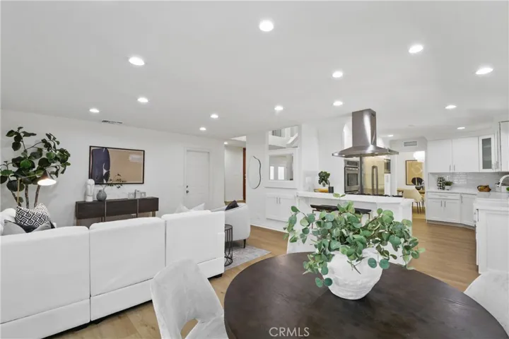 10458 Sioux River Circle, Fountain Valley, California 92708