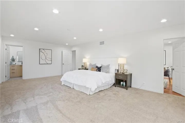 10458 Sioux River Circle, Fountain Valley, California 92708